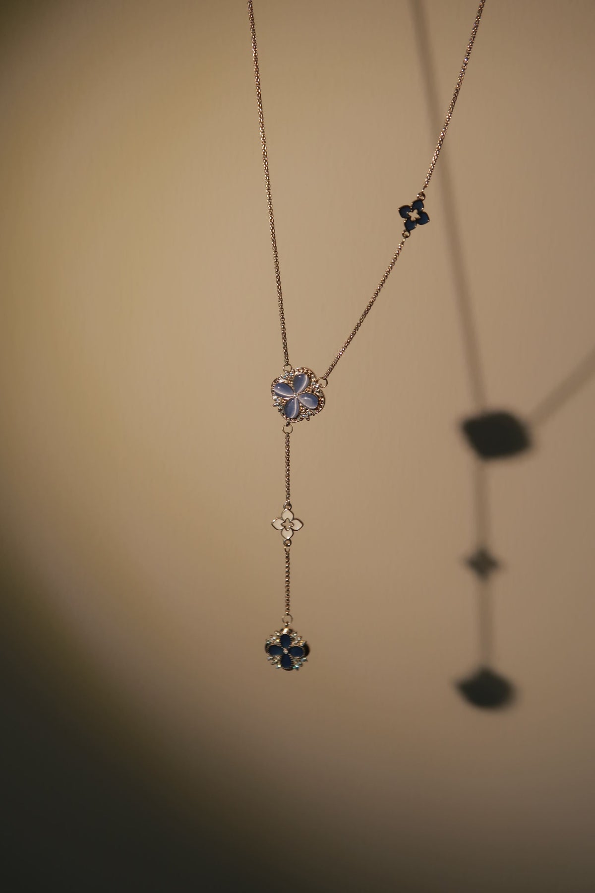 Blue Moon Light Clover Necklace