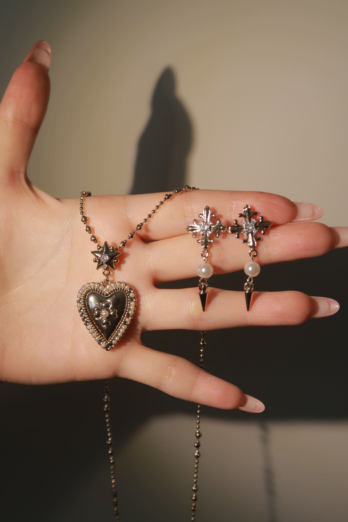 Divine Pearl Necklace
