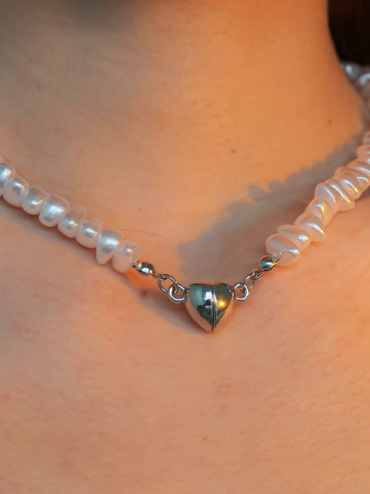 Pearl Magnetic Necklace