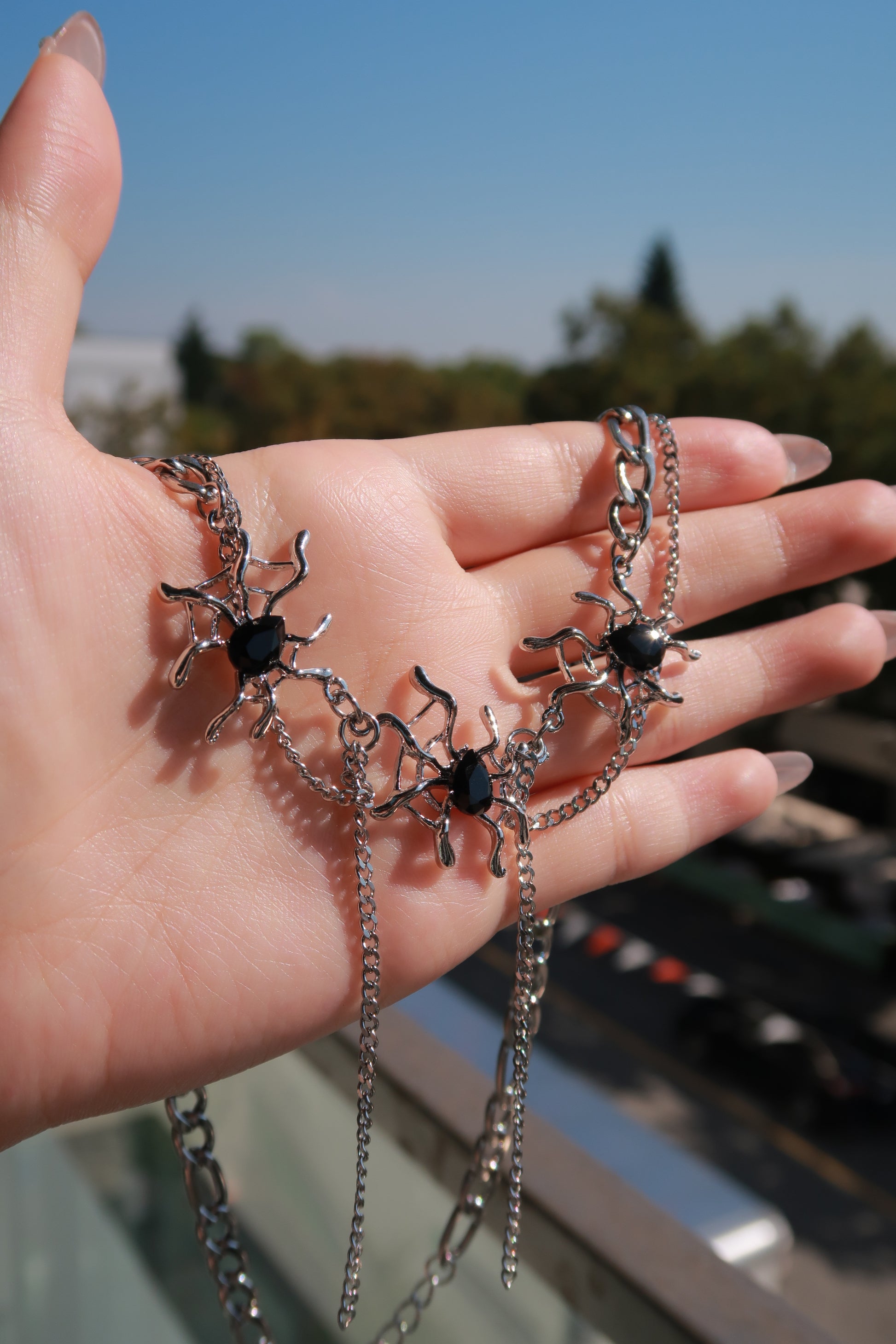 halloween_necklace_under_the_sunshine