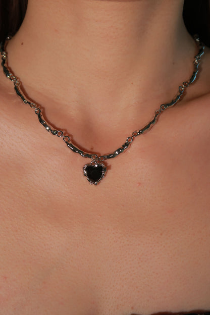 Black Gem Heart-Shaped Necklace