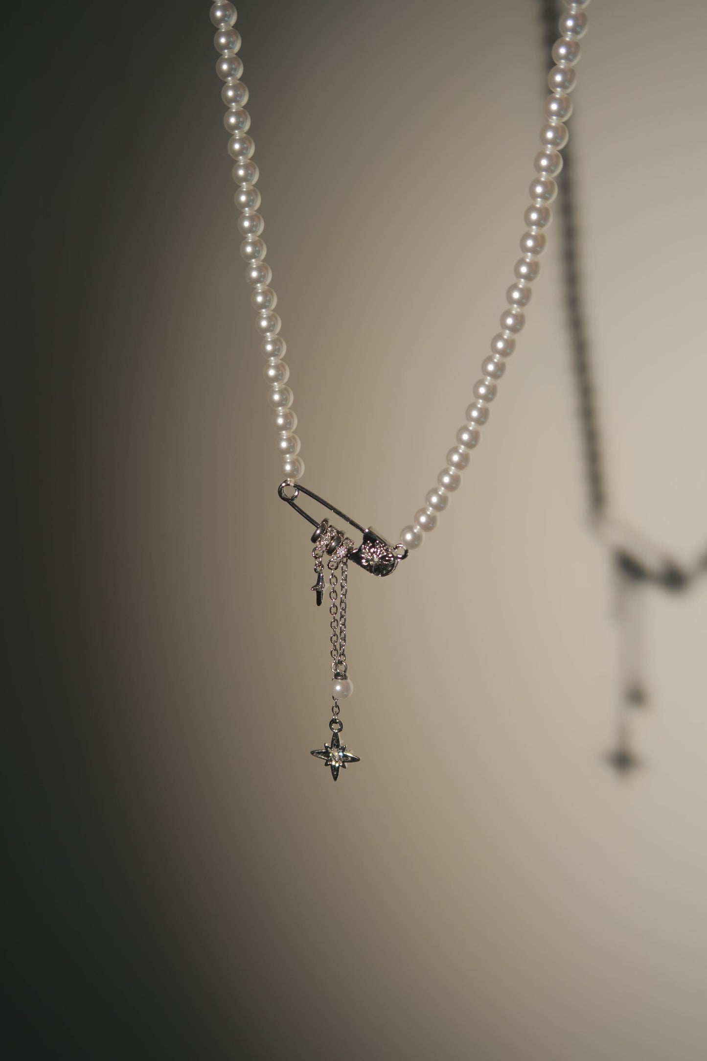 Starlit Pin Pearl Necklace