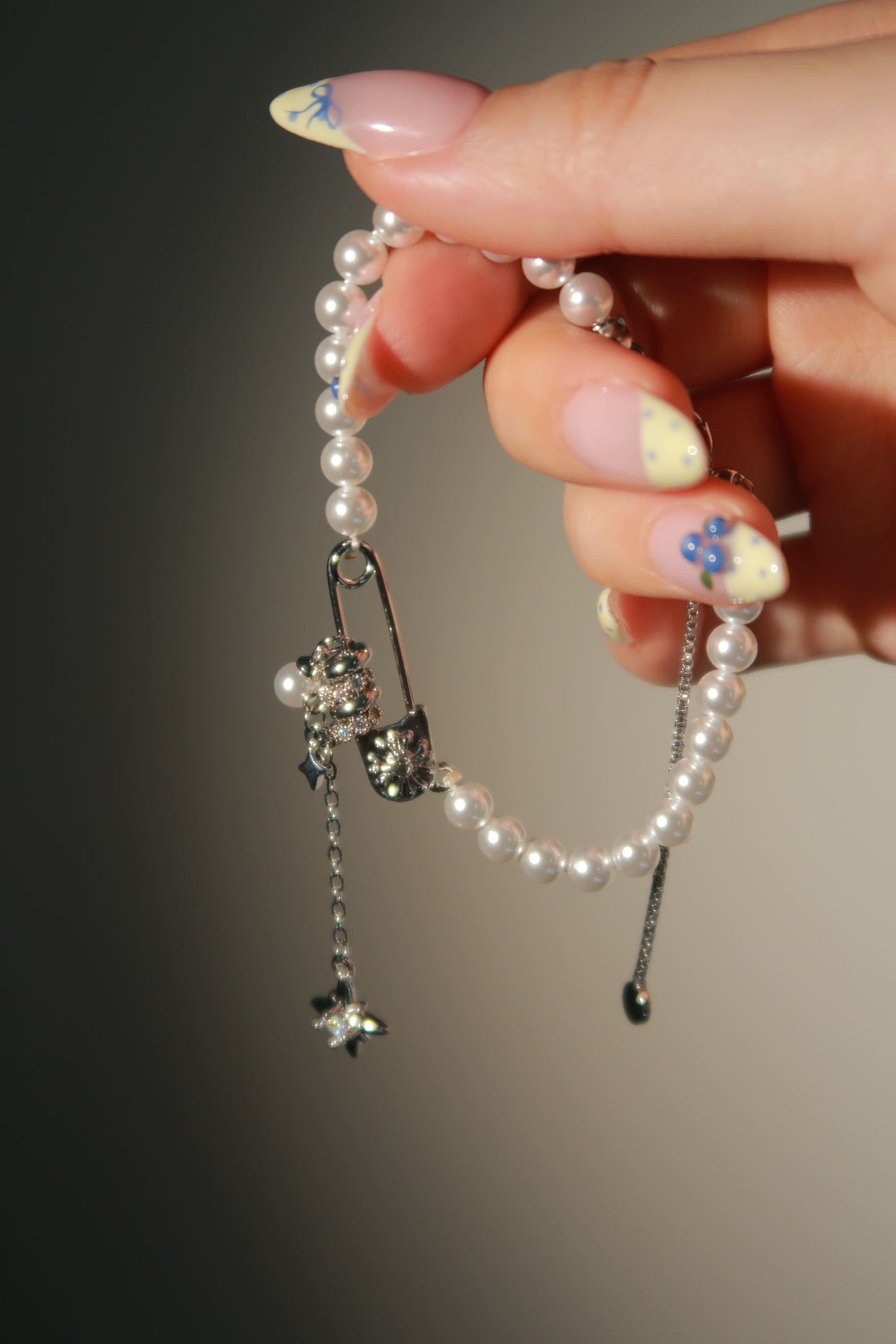 Starlit Pin Pearl Bracelet
