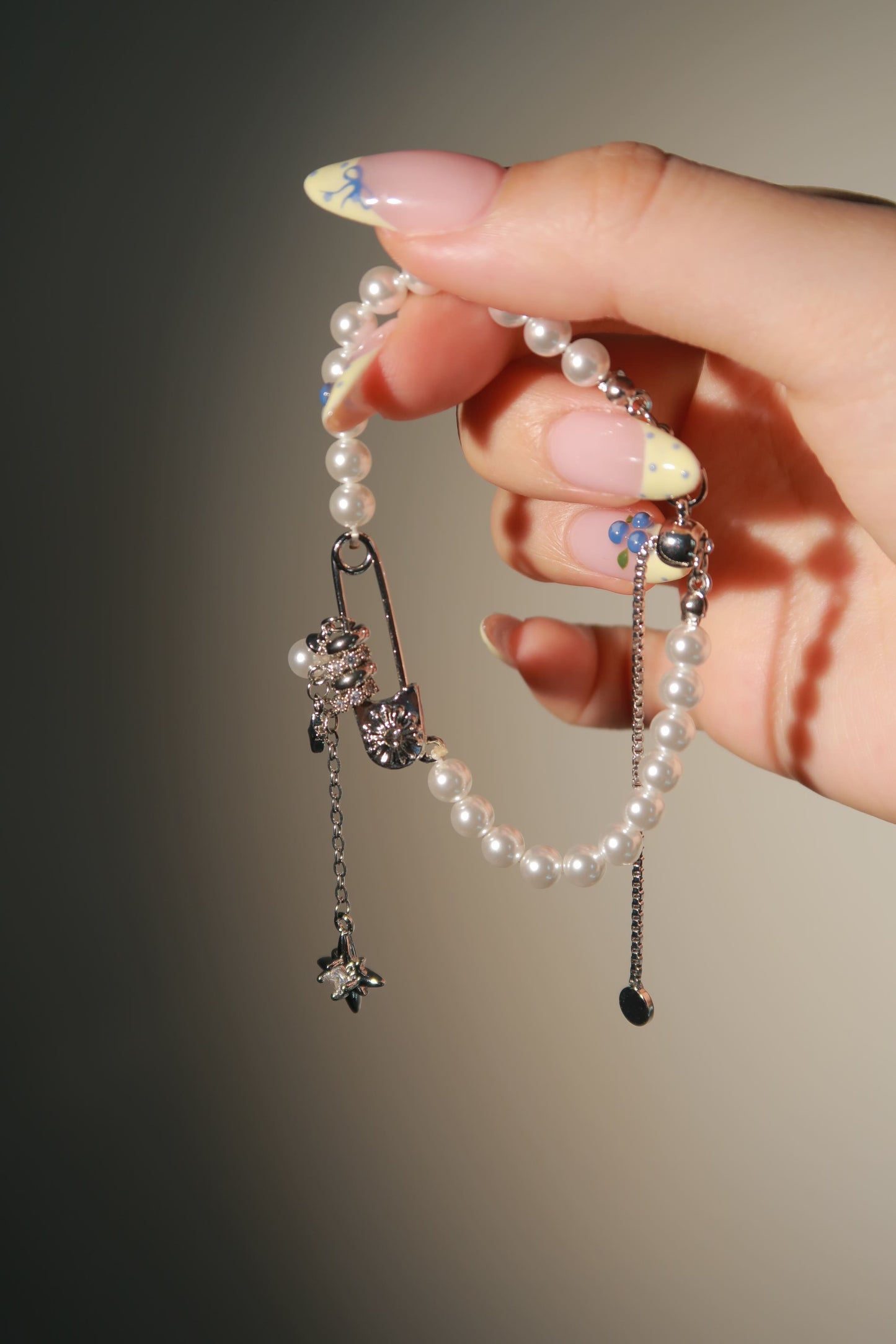 Starlit Pin Pearl Bracelet