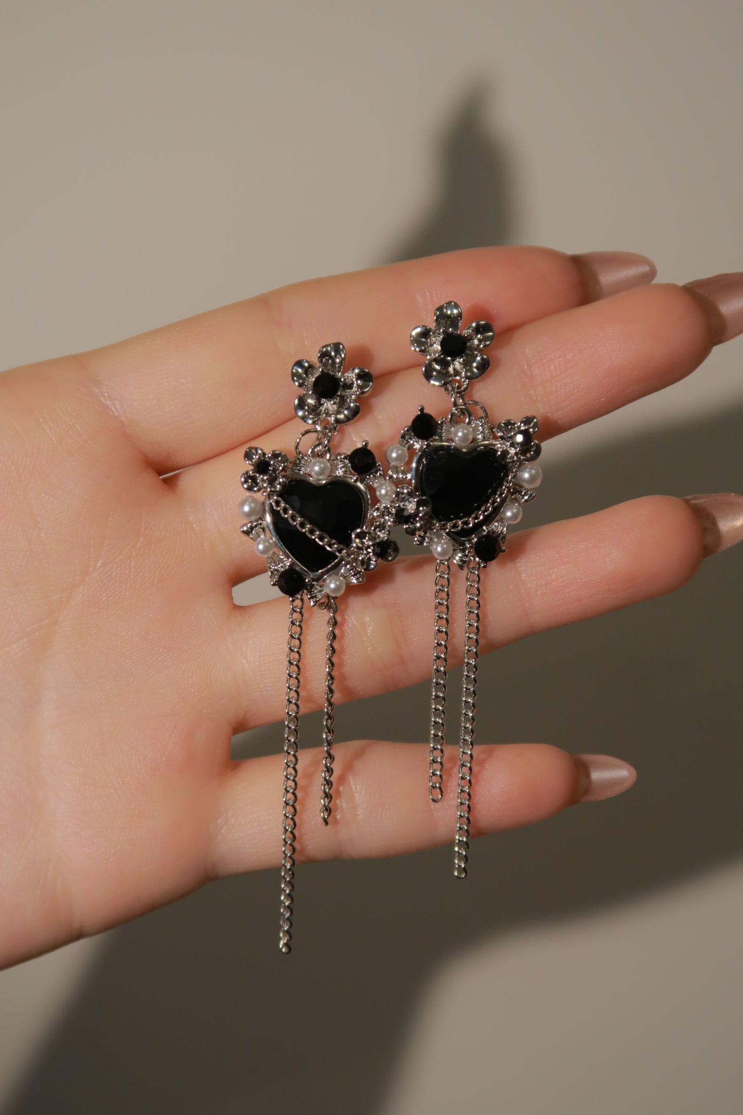 Black Gem & Pearl Heart Dangle Earrings